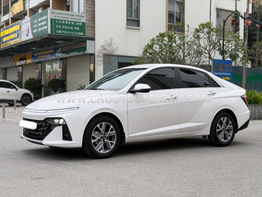 Hyundai Accent Cao cấp 1.5 AT