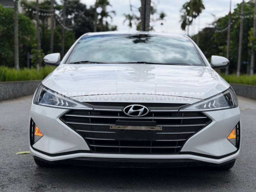 Hyundai Elantra 1.6 AT 2020